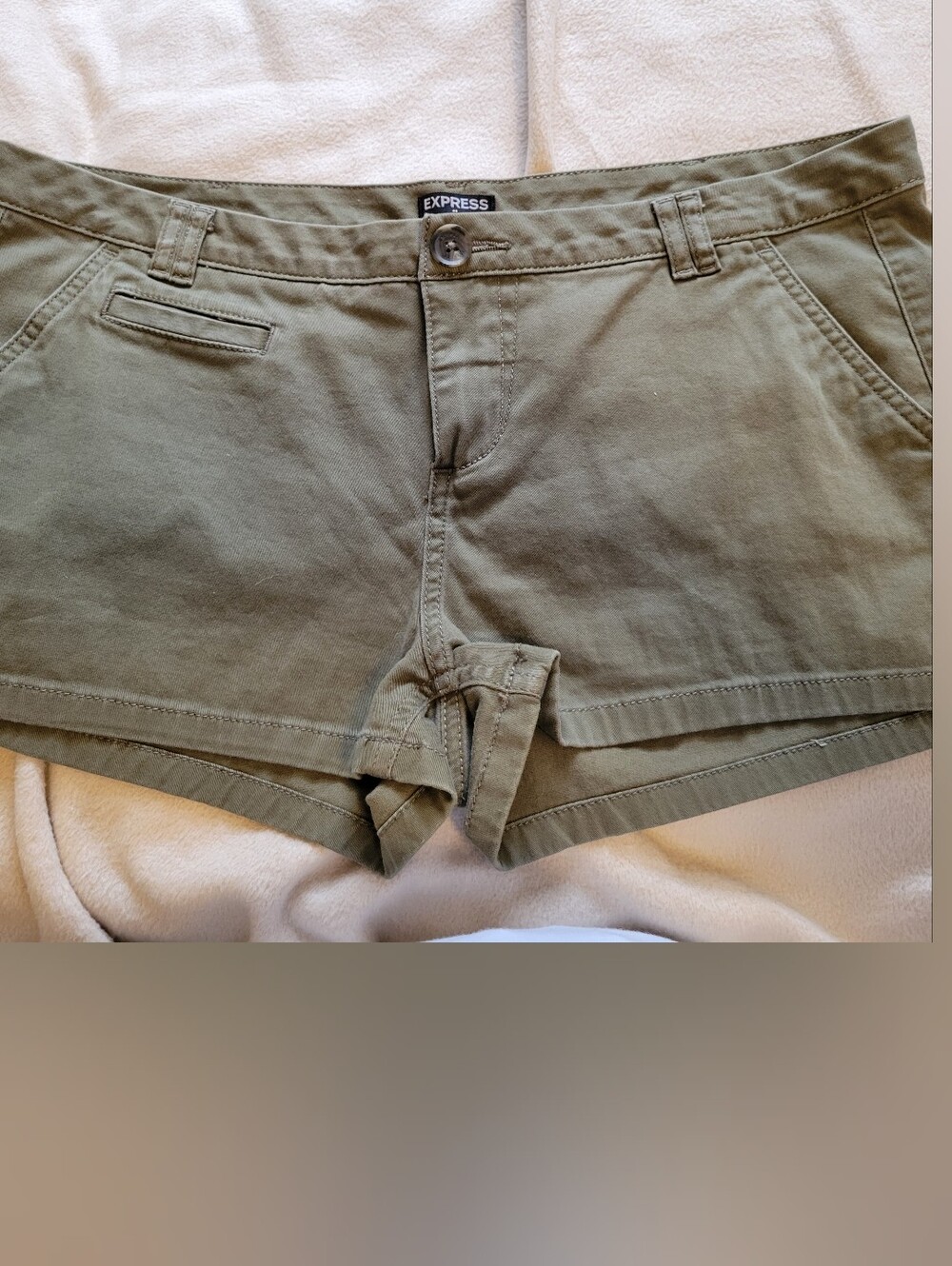 NWOT Express Olive Green Cotton-Blend Low-Rise Shorts